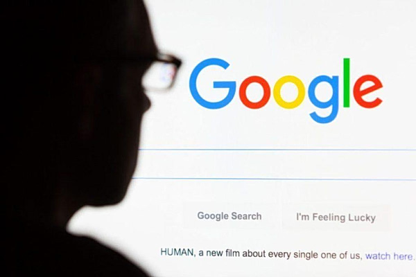 Google: Μόλις είχε τον καλύτερο μήνα της από το 2004
