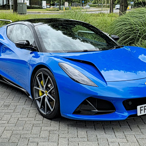 Lotus CEO: Οι μπαταρίες στερεάς κατάστασης απέχουν μια δεκαετία από μαζική παραγωγή