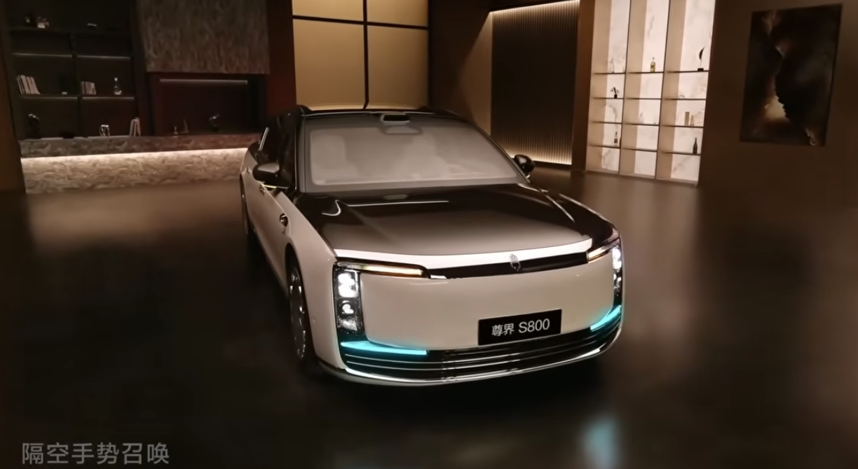 Αυτοκίνητο: Ήρθε η απάντηση της Κίνας στη Rolls-Royce – Και είναι γεμάτη gadget