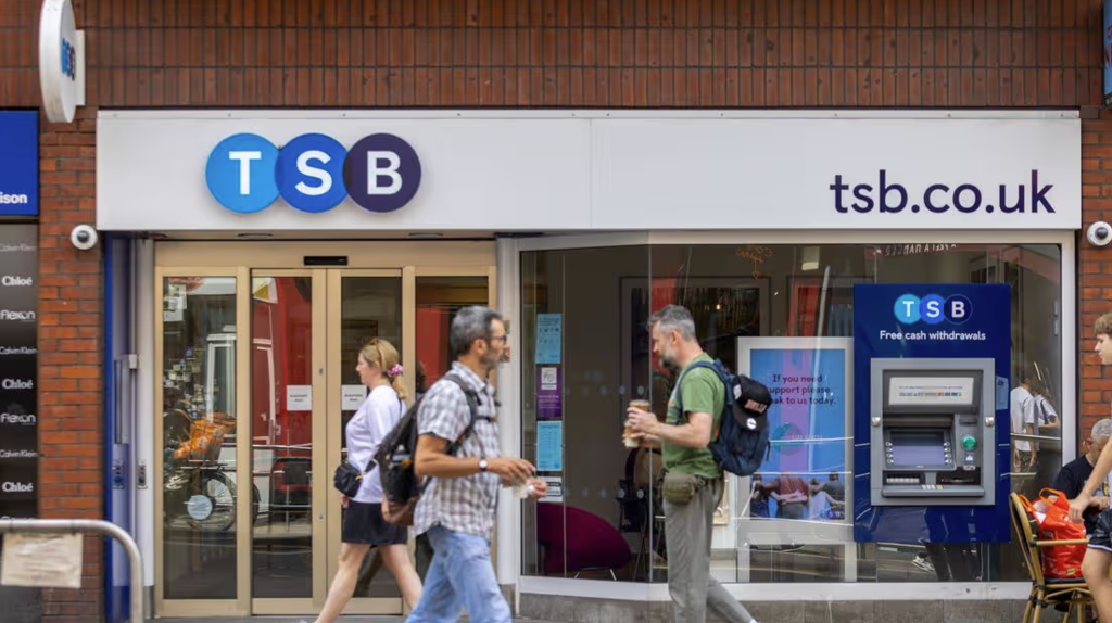 Santander: Βάζει τέρμα στην επωνυμία TSB στην Βρετανία μετά από 215 χρόνια
