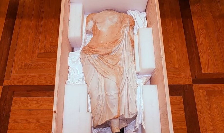 Stolen Antiquities Return Home to Greece