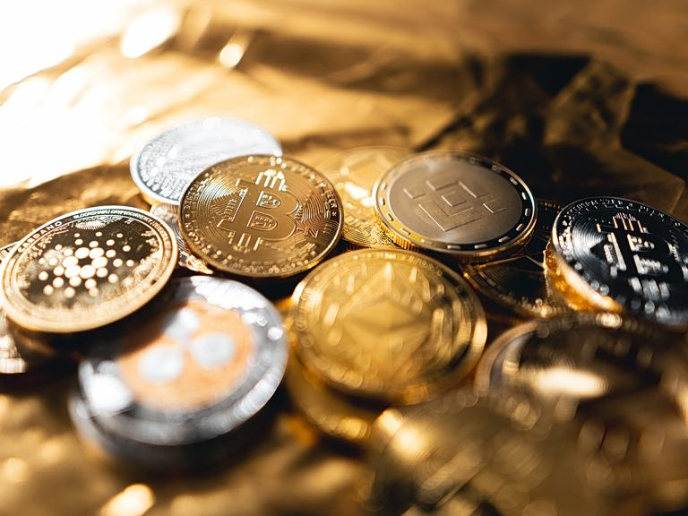 Κρυπτονομίσματα: Στο… μικροσκόπιο τα crypto