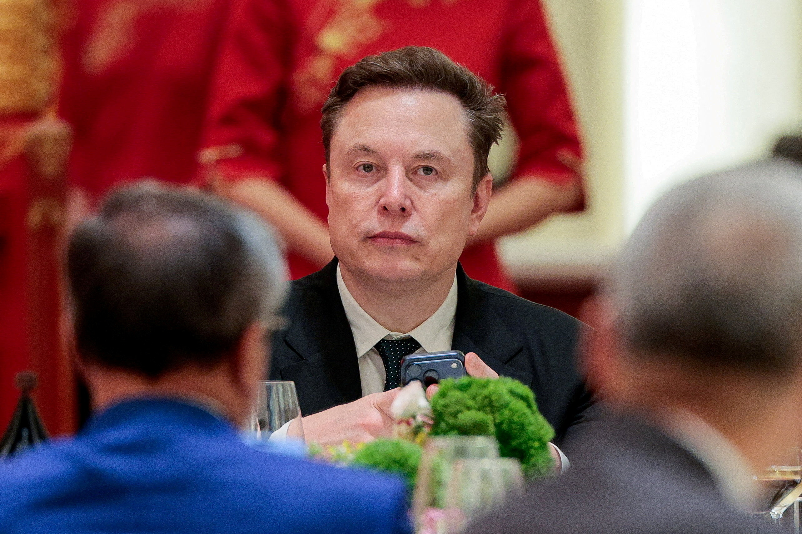 Tesla: Γιατί η συγχώνευση με SpaceX θα μπορούσε να είναι αρνητική για τους μετόχους της