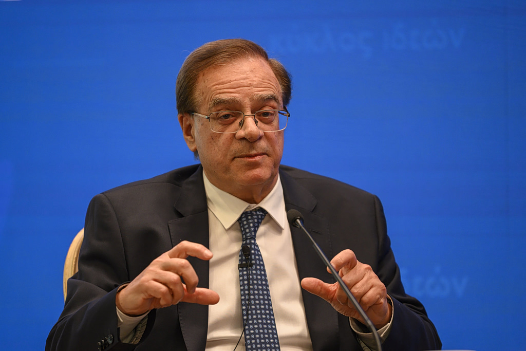 Χαρδούβελης: Να στραφούμε στην ψηφιακή οικονομία