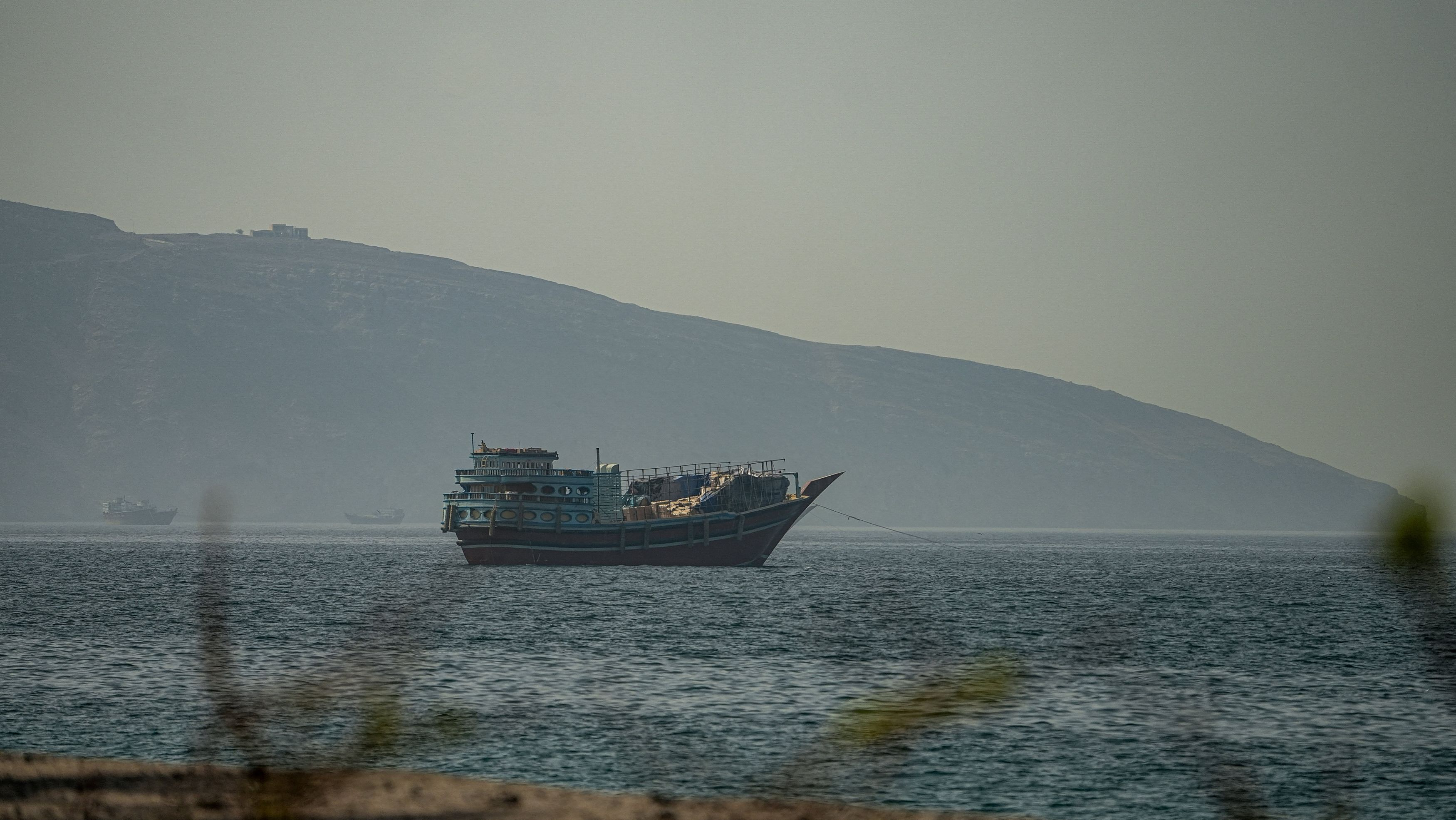 Στενά του Ορμούζ: Μειώνονται οι διελεύσεις