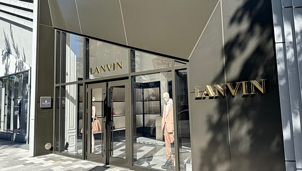 Lanvin: Τι ακολουθεί μετά τη συρρίκνωση του 2025