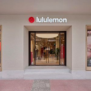 Lululemon: Ουρές στο πρώτο ελληνικό κατάστημα