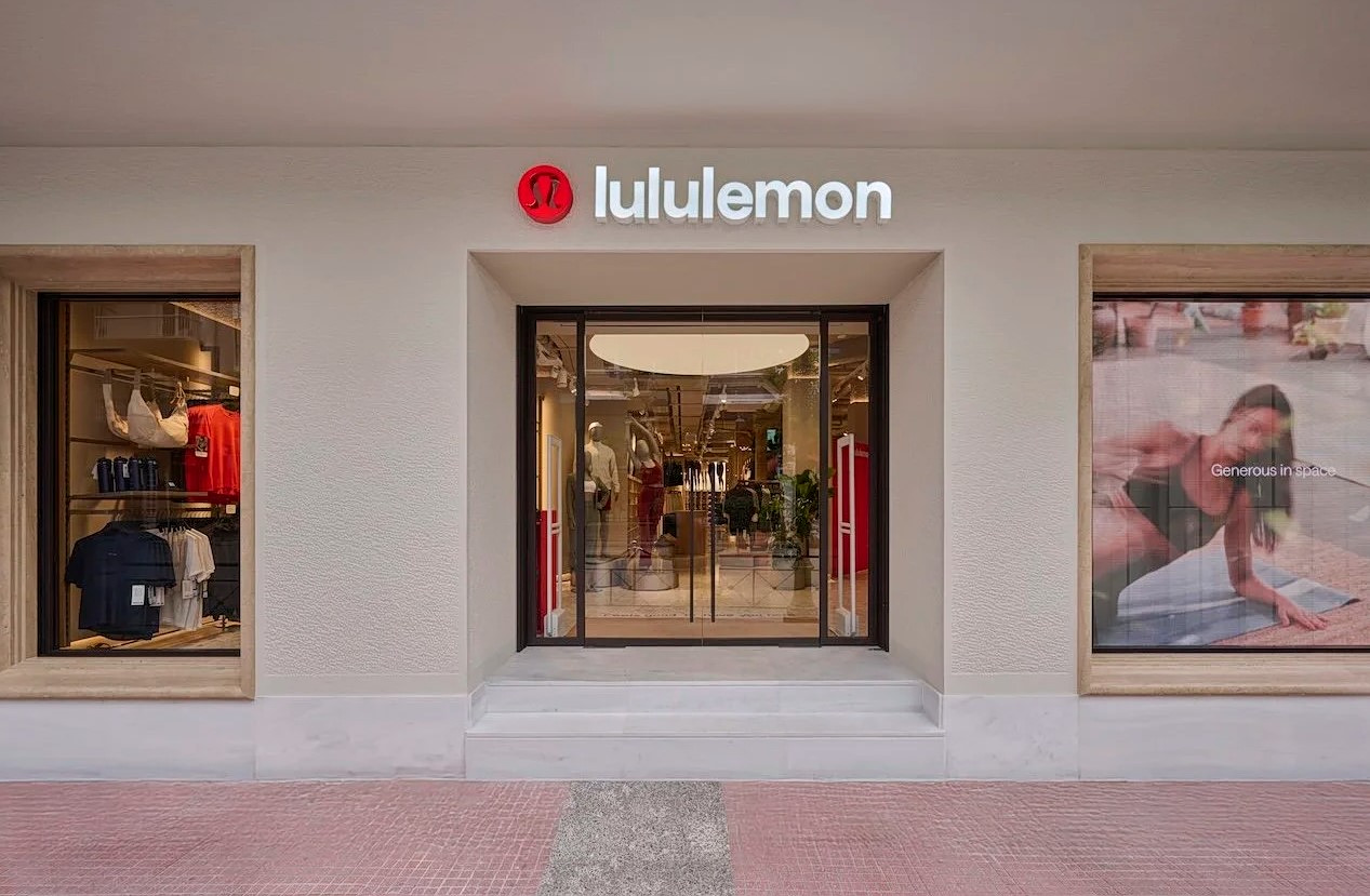 Lululemon: Ουρές στο πρώτο ελληνικό κατάστημα