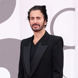 LVMH: Πίσω από την πώληση της Marc Jacobs