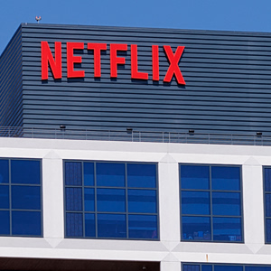 Netflix: Κόβει τις διαφημίσεις με 20 δολάρια, στροφή streaming προς την παραδοσιακή TV