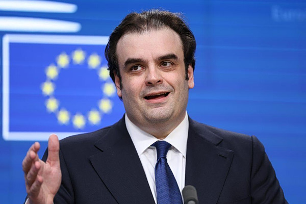 Κυριάκος Πιερρακάκης: Στη Λευκωσία για Eurogroup και άτυπο ECOFIN