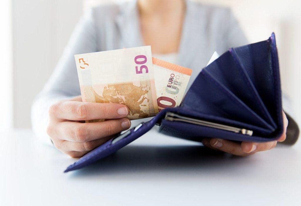 Συντάξεις χηρείας: Οδεύει προς λύση το θέμα των περικοπών