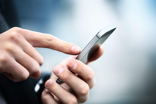 Smartphones: Από το 2027 η ανάκαμψη της αγοράς