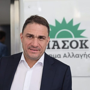 Τσουκαλάς για Μητσοτάκη: Ζει στην εικονική πραγματικότητα των excel του «επιτελικού κράτους»