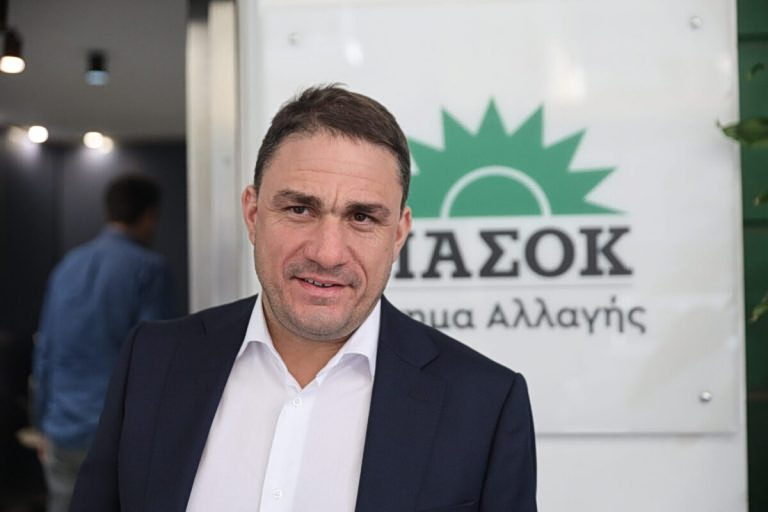 Τσουκαλάς για Μητσοτάκη: Ζει στην εικονική πραγματικότητα των excel του «επιτελικού κράτους»