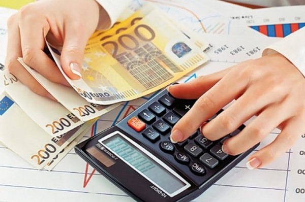 Ληξιπρόθεσμα χρέη προς εφορία: Στα 114,52 δισ. ευρώ ανήλθαν τον Μάρτιο