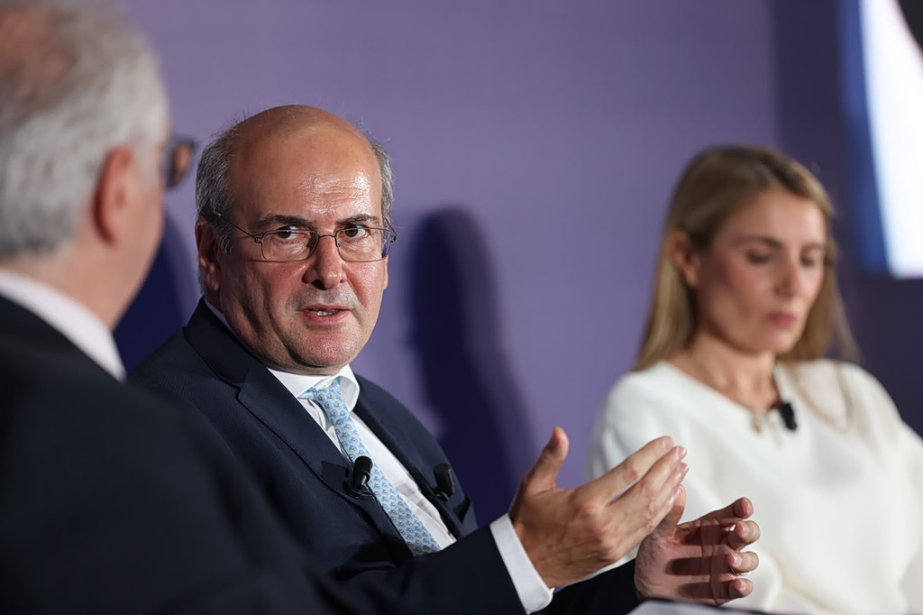Χατζηδάκης: Τεχνητή νοημοσύνη, έρευνα και συγχωνεύσεις επιχειρήσεων τα εργαλεία για βελτίωση της παραγωγικότητας