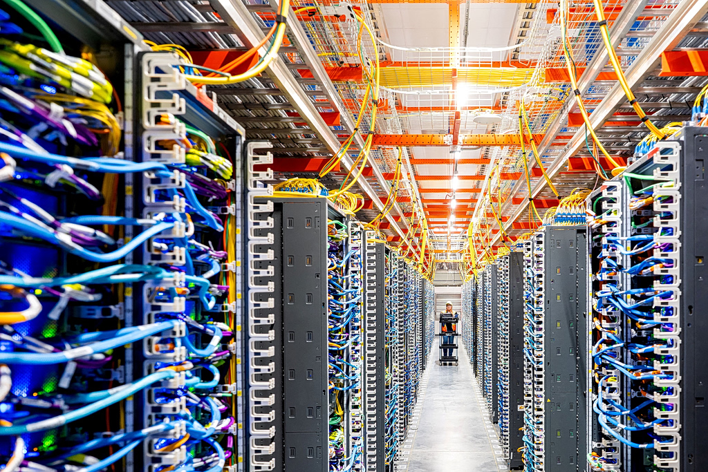 Amazon Eyes Athens Cloud Hub, Future Tech Investments