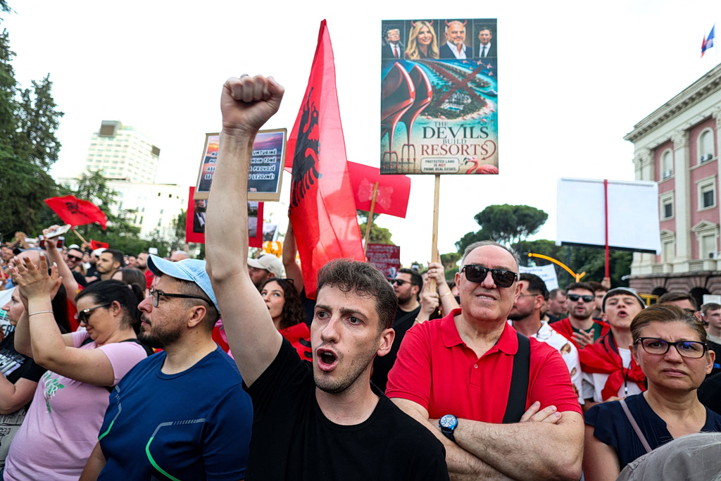 Αλβανία: Το αναπτυξιακό έργο του Κούσνερ στο μικροσκόπιο της ΕΕ