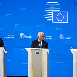 EE: Ρήγμα στους Ευρωπαίους ηγέτες για τις επαφές με το Κρεμλίνο