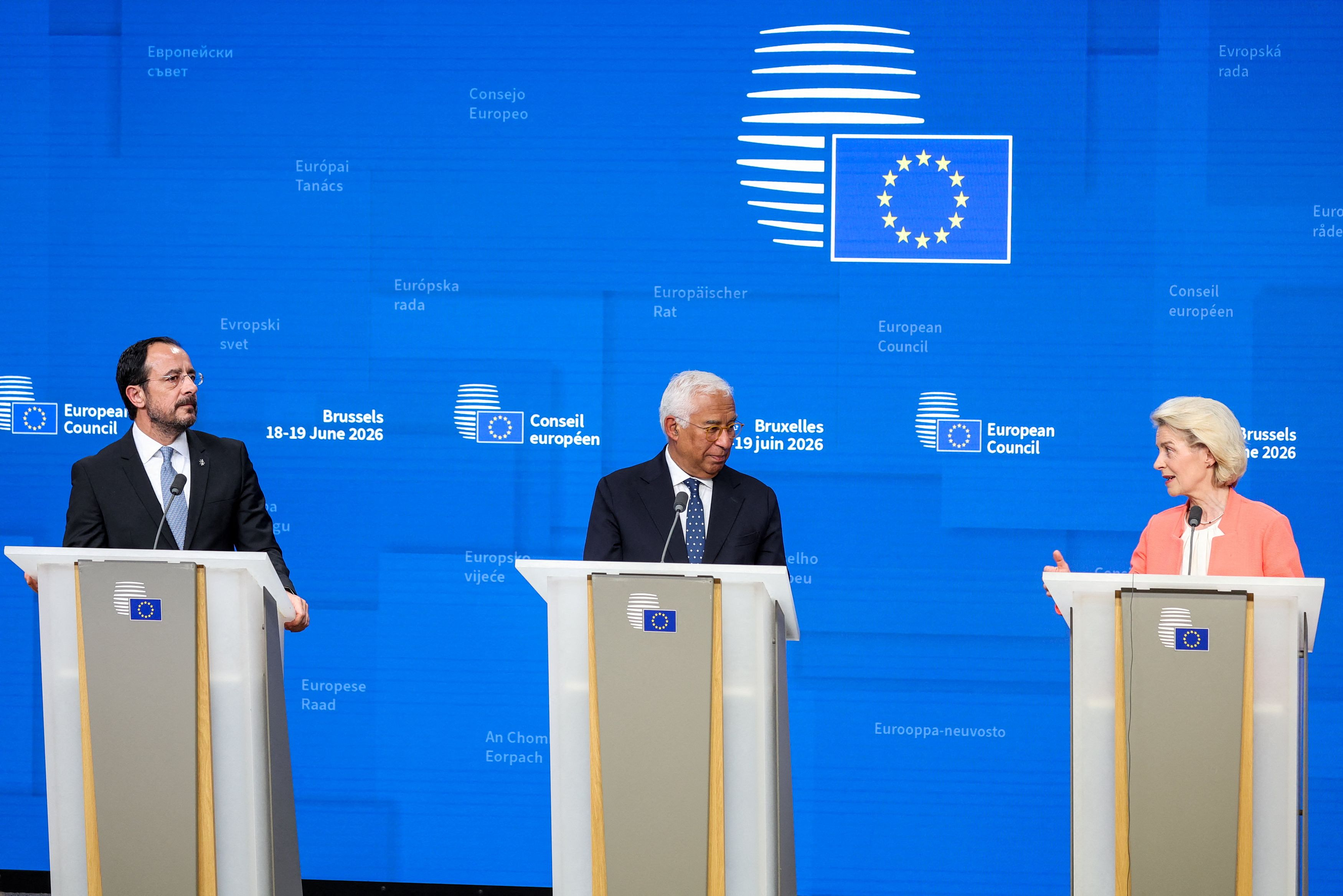 EE: Ρήγμα στους Ευρωπαίους ηγέτες για τις επαφές με το Κρεμλίνο