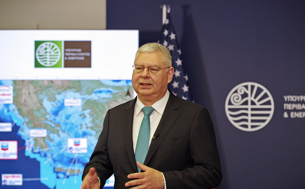 HELLENiQ ENERGY: Επέκταση στρατηγικής συνεργασίας με Chevron και στο «Block 10»