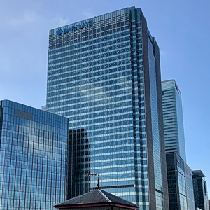 Barclays: Αγόρασε τα κεντρικά γραφεία της στο Canary Wharf έναντι 750 εκατ. λιρών