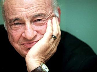 Edgar Morin: «Εφυγε» 104 ετών ο φιλόσοφος της «πολυπλοκότητας»