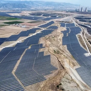 ΔΕΗ: Από το 1 GW φωτοβολταϊκών στο Αμύνταιο στο νέο ενεργειακό hub της Δυτικής Μακεδονίας