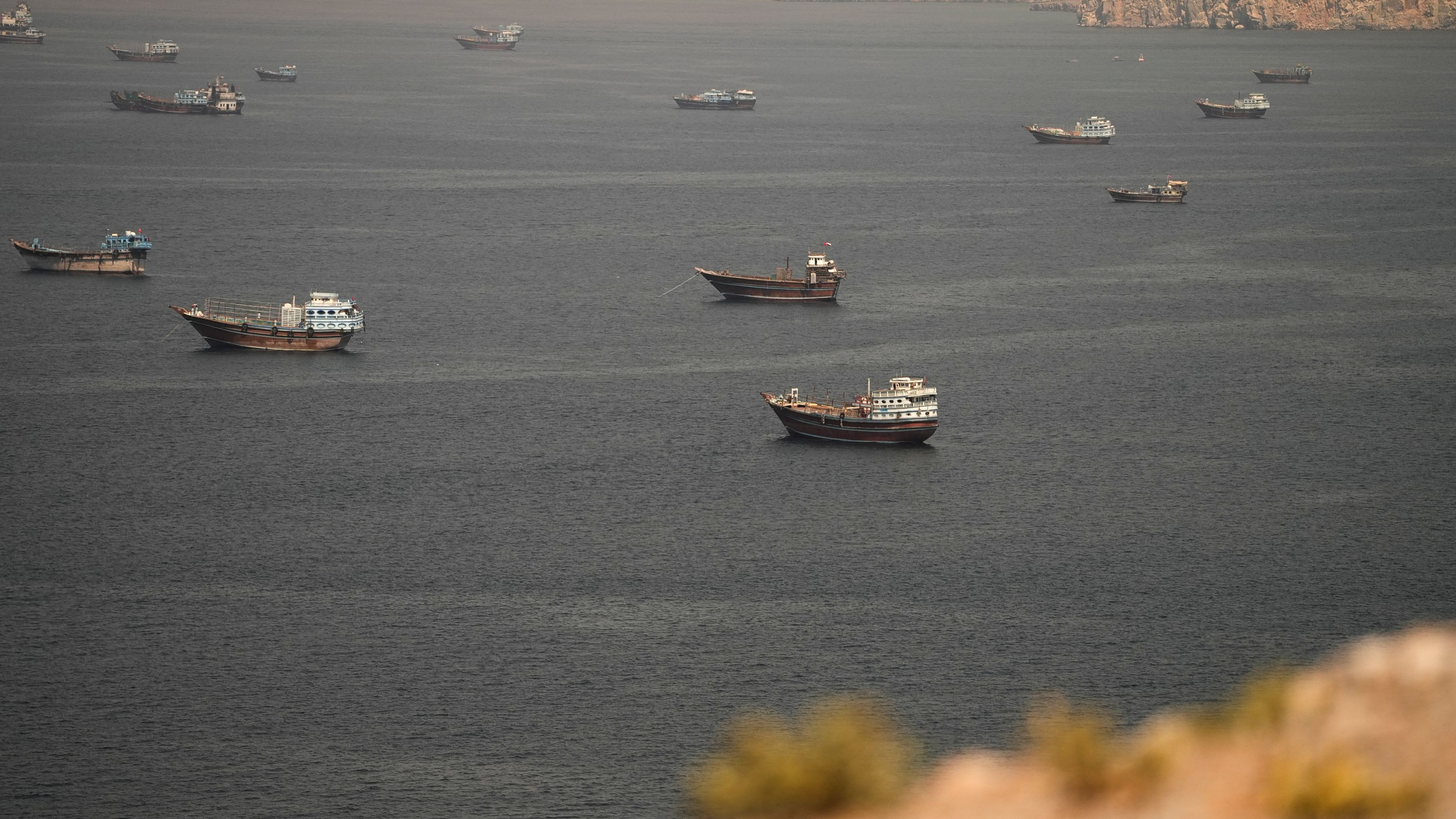 Στενά του Ορμούζ: Πέρασαν τα πρώτα δεξαμενόπλοια στο πλαίσιο της συμφωνίας ΗΠΑ – Ιράν