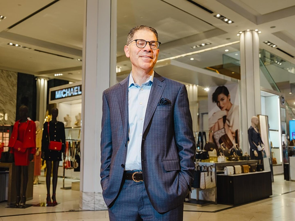 Macy’s: Συνεχίζει την αναδιάρθρωση και οι πελάτες εγκρίνουν