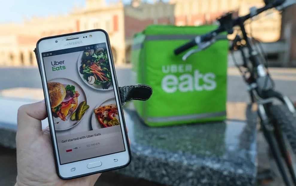 Uber Eats: Έκανε το επόμενο βήμα με ίδρυση θυγατρικής
