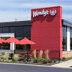 Wendy’s: Πώς ο διαδικτυακός «θόρυβος» εκτόξευσε την τιμή των μετοχών της