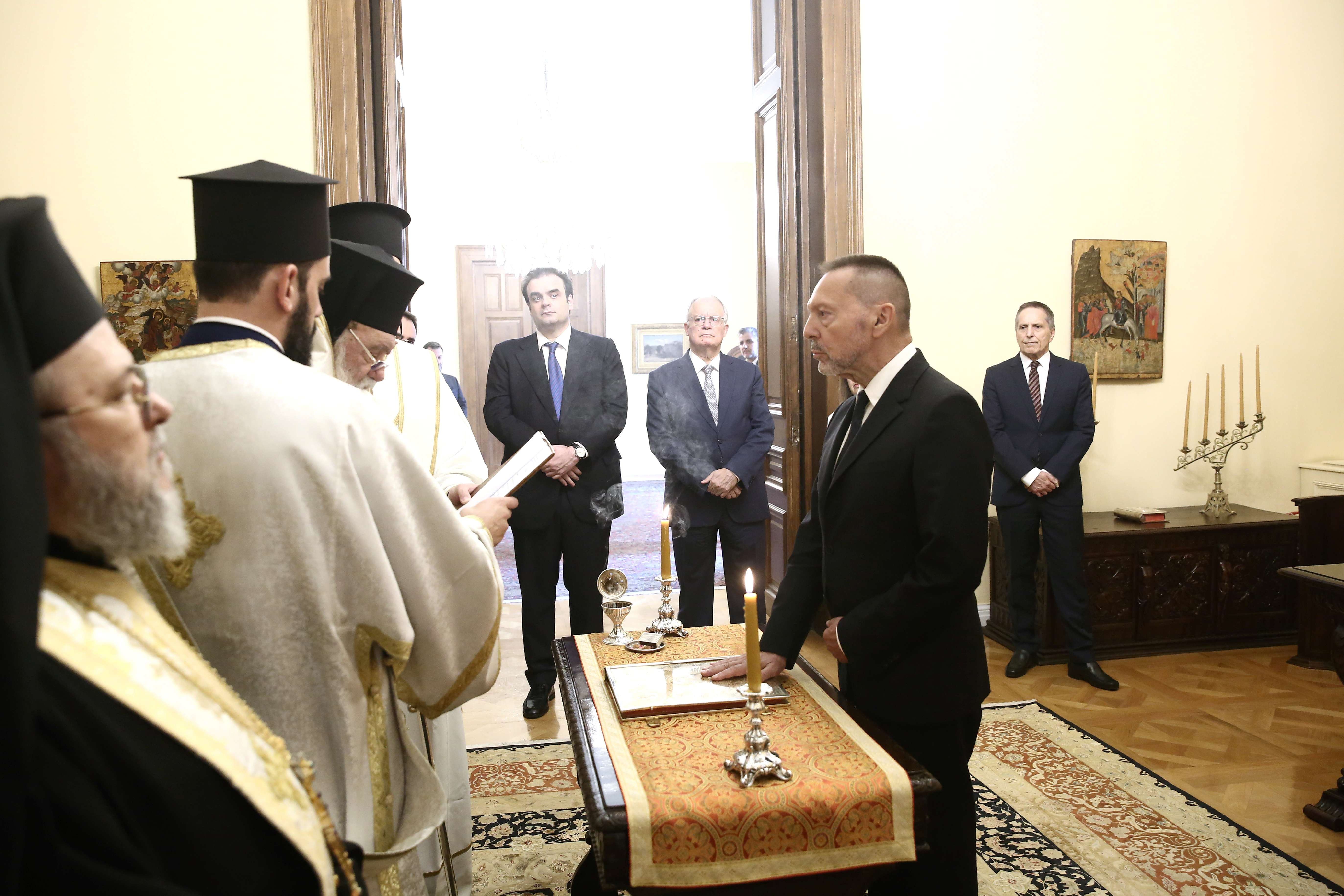 Στουρνάρας: Ορκίστηκε διοικητής της Τράπεζας της Ελλάδος