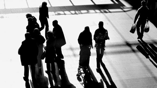 Αδήλωτη εργασία: Μπαίνει στο μικροσκόπιο της Επιθεώρησης Εργασίας – Τα πρόστιμα ανά παράβαση
