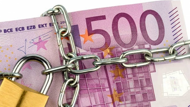 Ακατάσχετος λογαριασμός: Τι πρέπει να δηλώσετε για να προστατευτείτε [πίνακες]