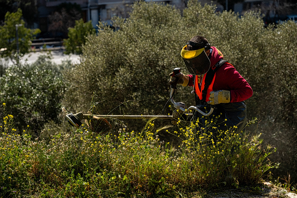 Ακαθάριστα οικόπεδα: Η ΠΟΜΙΔΑ ζητά παράταση μέχρι 30 Ιουνίου
