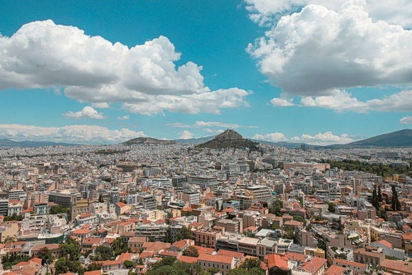 Προσιτή στέγη: Ποιες λύσεις προκρίνει η Τράπεζα της Ελλάδος