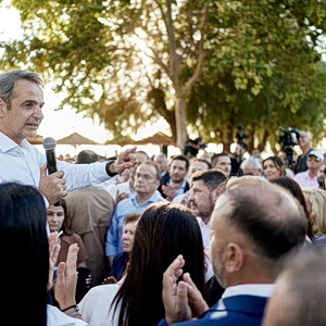 Μητσοτάκης: Το άγχος της συσπείρωσης εν όψει εκλογών