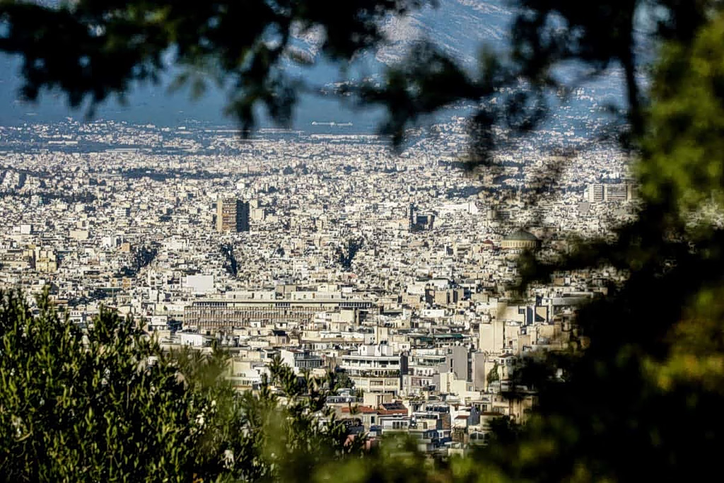 Greek Real Estate Sales Slow Down in April