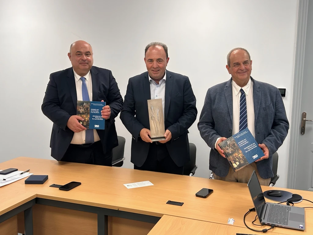 Δυτική Ελλάδα: Προγραμματική σύμβαση για την ψηφιακή αναβάθμιση της δακοκτονίας