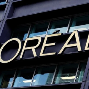 L’Oreal: H στροφή στα οικονομικά αρώματα και το στοίχημα με την Gen Z