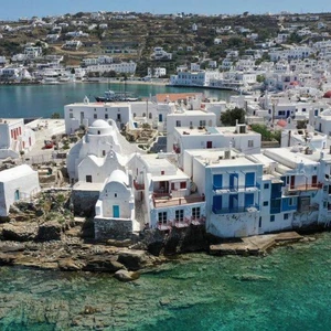Mykonos, Naxos, Paros, Ios and Santorini Top Picks for Int’l Travelers