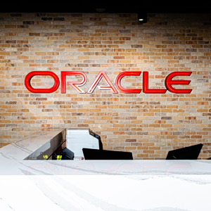 Oracle: 21.000 απολύσεις λόγω στροφής στην τεχνητή νοημοσύνη