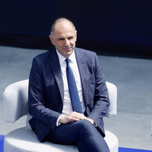 OT FORUM – Γεραπετρίτης: Ο λαϊκισμός στα εθνικά ζητήματα είναι καταστροφικός – Η Ελλάδα έχει ανακτήσει το ανάστημά της