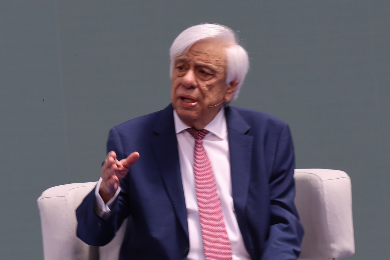OT FORUM – Παυλόπουλος: Δεν θεωρώ αναγκαία τη συνταγματική αναθεώρηση