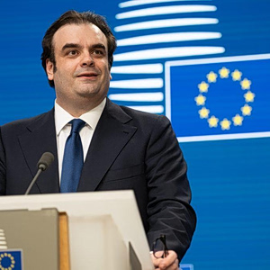 Πιερρακάκης: Στις Βρυξέλλες για συναντήσεις με Γκεοργκίεβα και Ρούτε