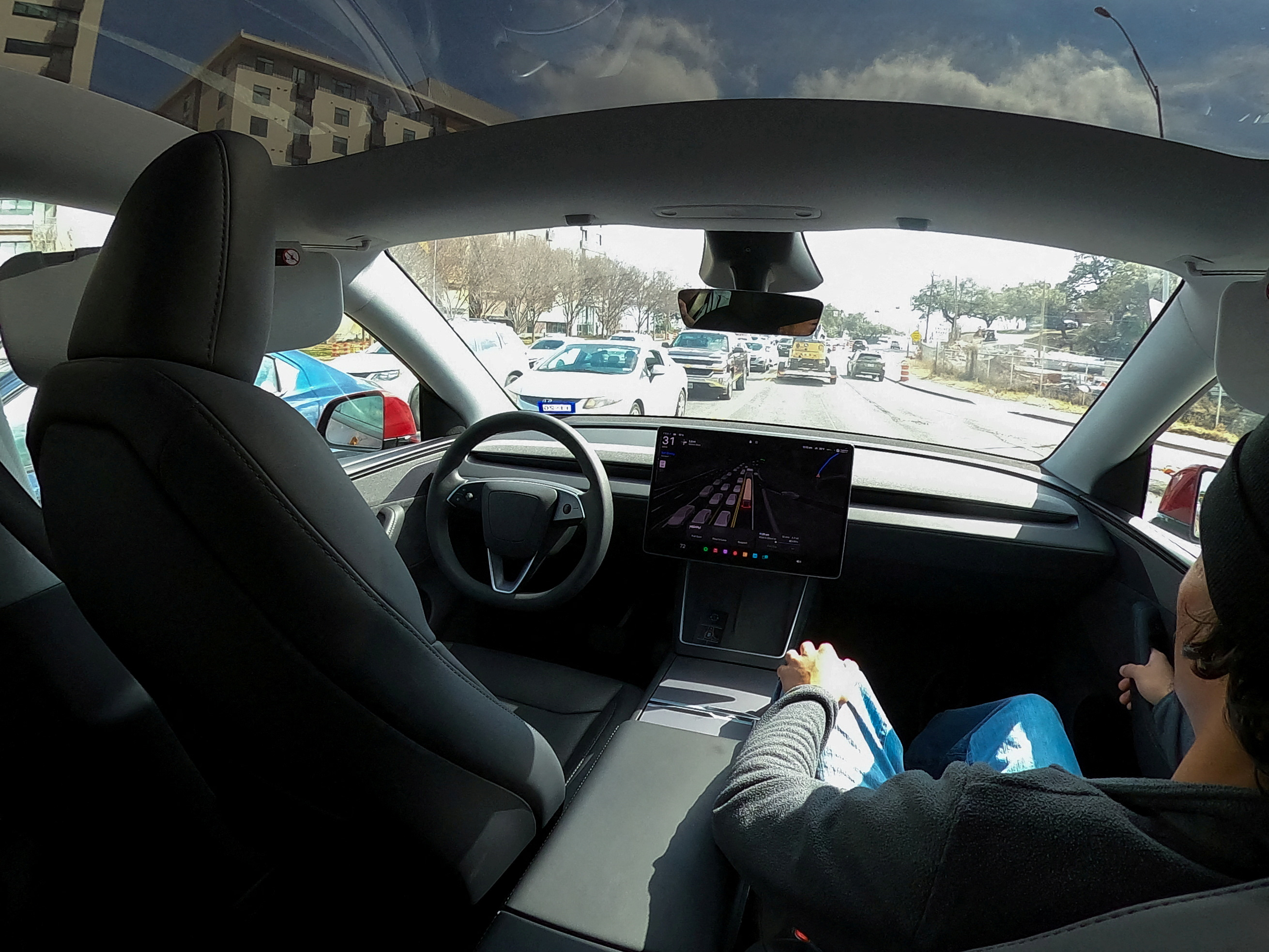 Tesla Robotaxi: Ξεκίνησε η υπηρεσία αυτόνομης μετακίνησης στο Μαϊάμι