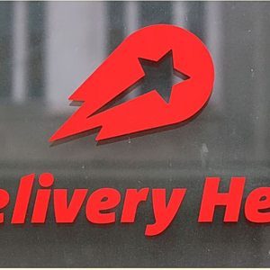 Delivery Hero: Σε προχωρημένες συζητήσεις για την εξαγορά της από την Uber