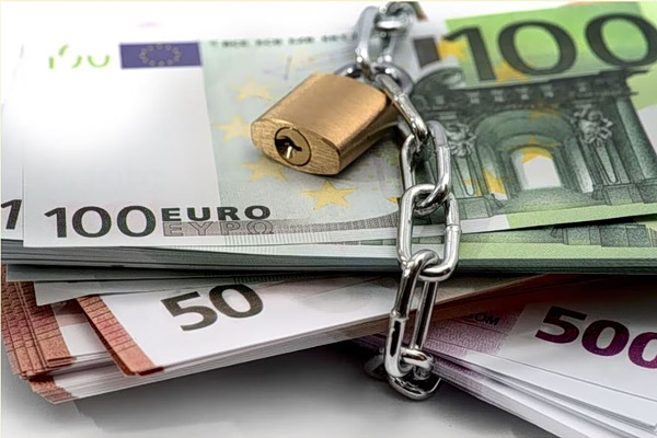 ΑΑΔΕ: Σε ισχύ η αποδέσμευση τραπεζικών λογαριασμών οφειλετών – Η διαδικασία